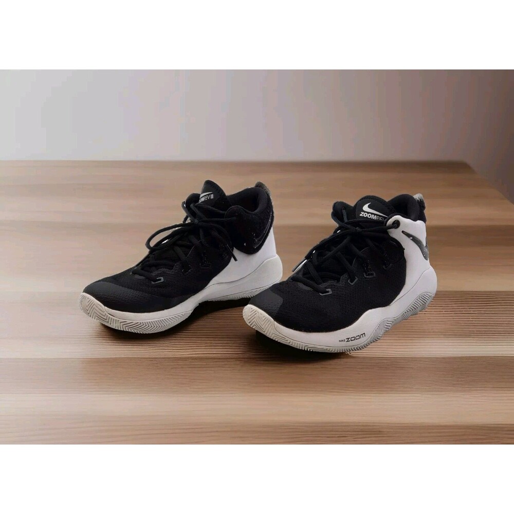 Nike Zoom Rev 2017 Black White Basketball Shoes 852423-001 Youth 6.5 / Men’s 6